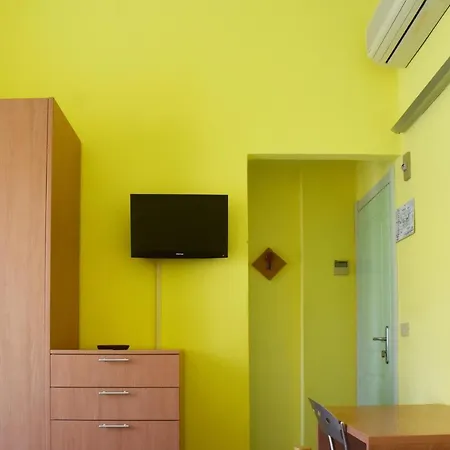 Готель Casa Per Ferie Nostra Signora Tonfano