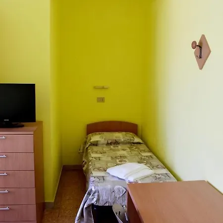 Готель Casa Per Ferie Nostra Signora Tonfano Марина-ді-П'єтразанта