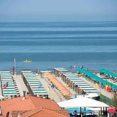 Casa Per Ferie Nostra Signora Tonfano 호텔 마리아나디피에트라산타