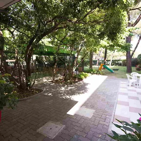 Casa Per Ferie Nostra Signora Tonfano 호텔 마리아나디피에트라산타