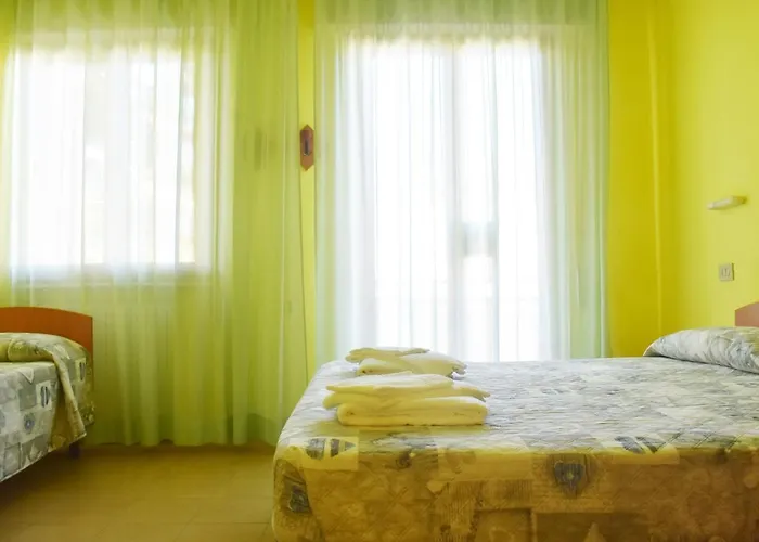 Hotel Casa Per Ferie Nostra Signora Tonfano *