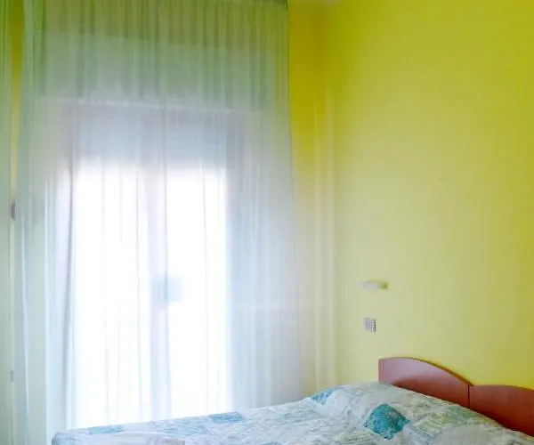 Casa Per Ferie Nostra Signora Tonfano Hotel