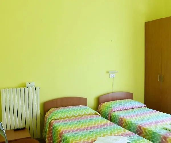 Hotel Casa Per Ferie Nostra Signora Tonfano