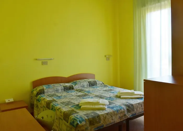 Casa Per Ferie Nostra Signora Tonfano Hotel *