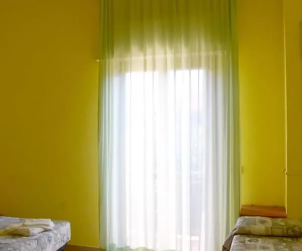 Casa Per Ferie Nostra Signora Tonfano * Marina di Pietrasanta